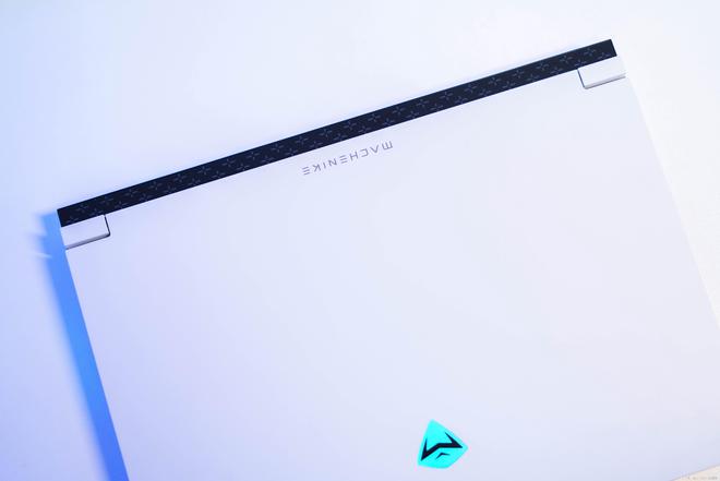 025年最值得入手的RTX50系游戏本澳门新葡京机械师全新曙光16Pro:2(图3) 025年最值得入手的RTX50系游戏本澳门新葡京机械师全新曙光16Pro:2(图3)